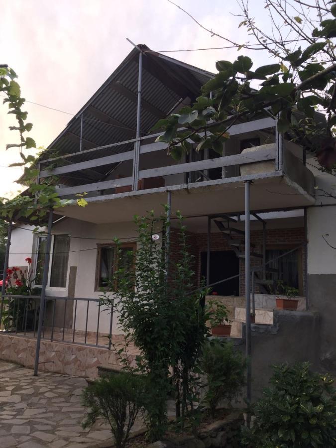Mera Hostel Partskhanaqanevi Ngoại thất bức ảnh