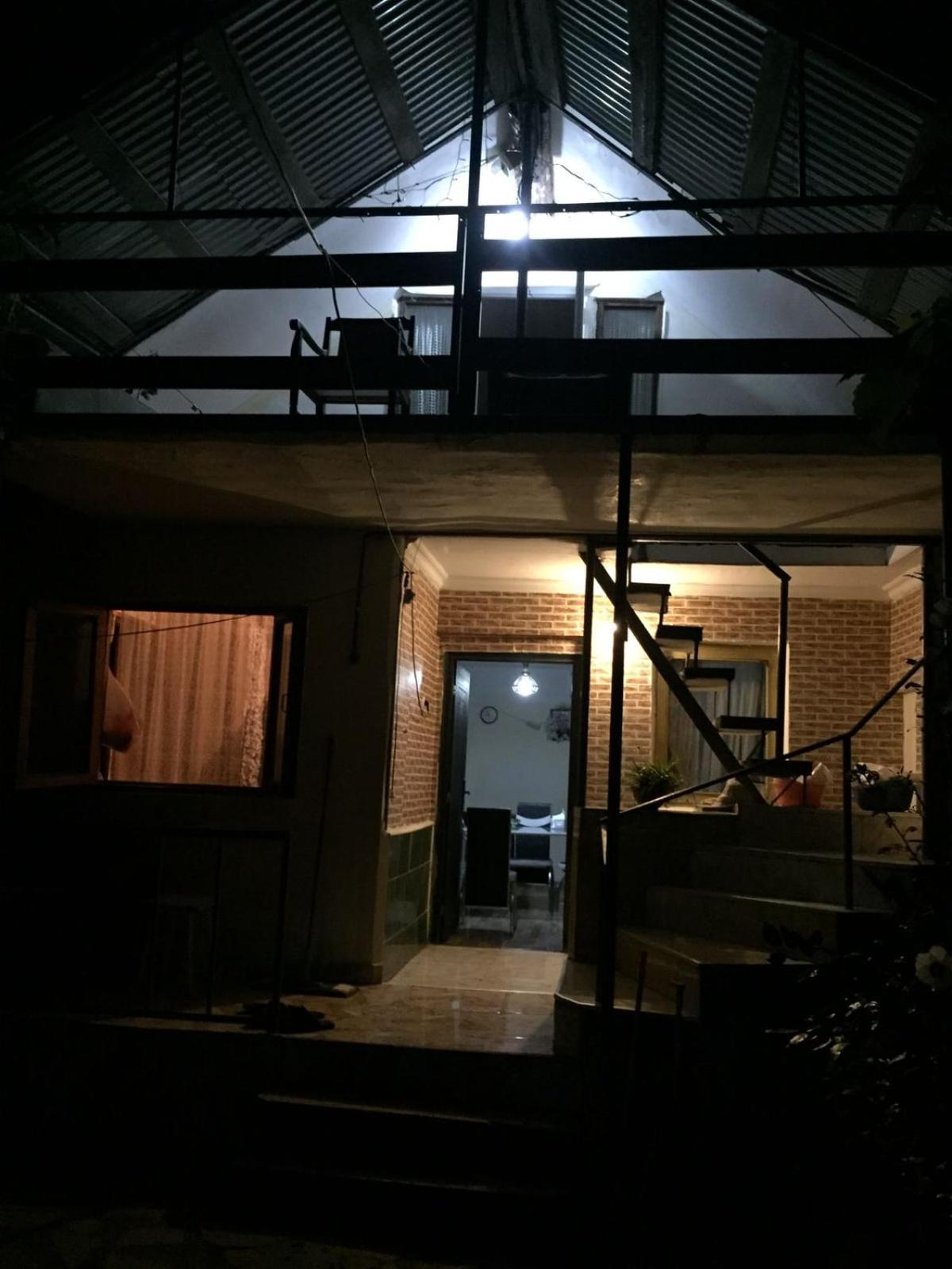 Mera Hostel Partskhanaqanevi Ngoại thất bức ảnh